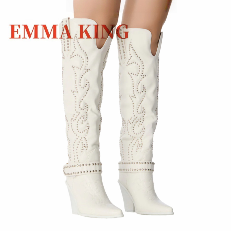 Western Cowgirl Boot - รองเท้าบูทส้นเตี้ยประดับหมุดแบบคาวบอยสำหรับผู้หญิง ปลายแหลม สไตล์ตะวันตก