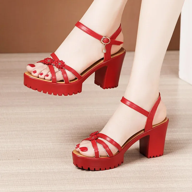 Women Shoes Formal - รองเท้าส้นสูงแบบแพลตฟอร์มหนังนิ่มลายดอกไม้ ขนาดเล็ก 8 ซม. เบอร์ 32-43