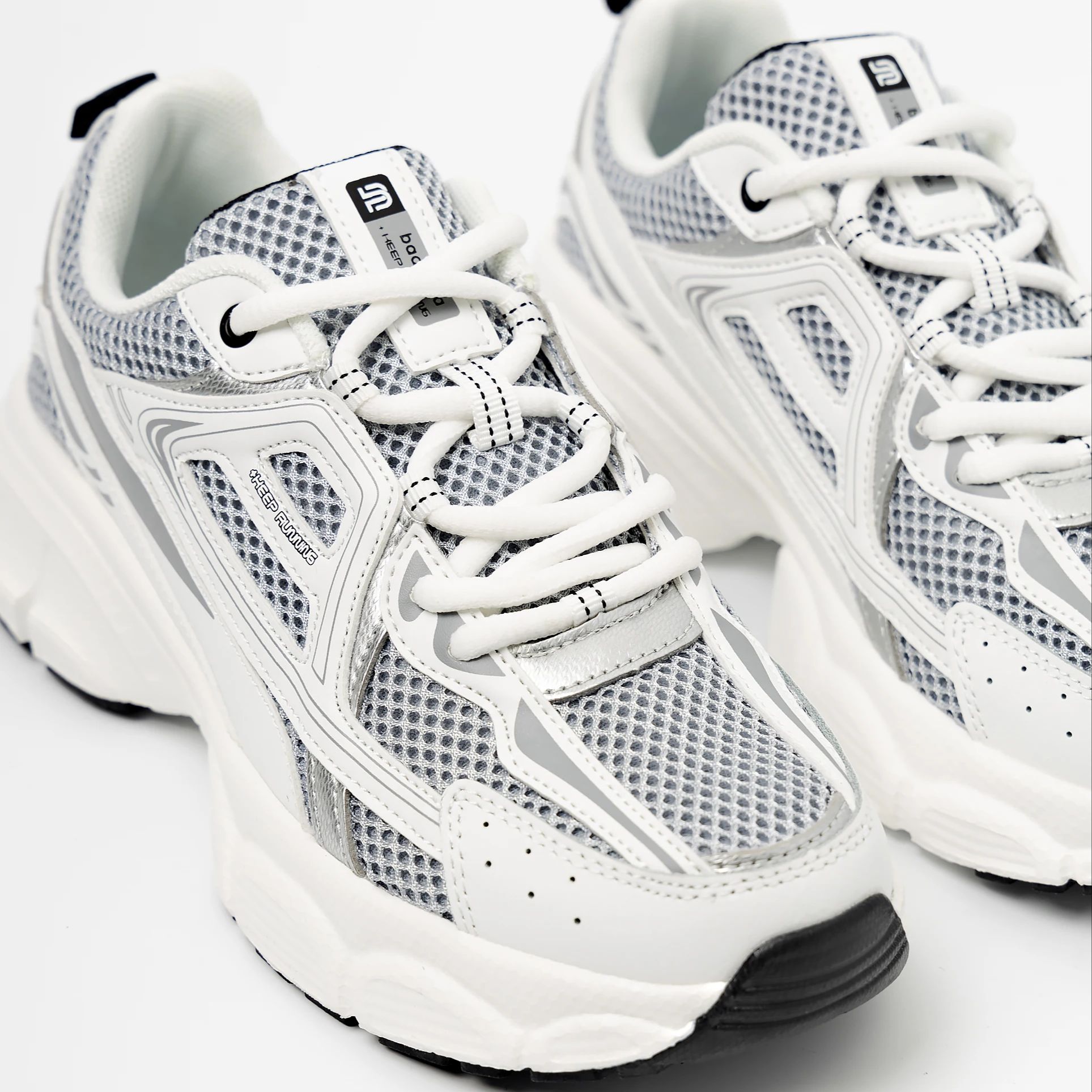 บาสโพลาผู้หญิงรองเท้าวิ่งแฟชั่ - Women Shoes Nb บทวิจารณ์และราคา