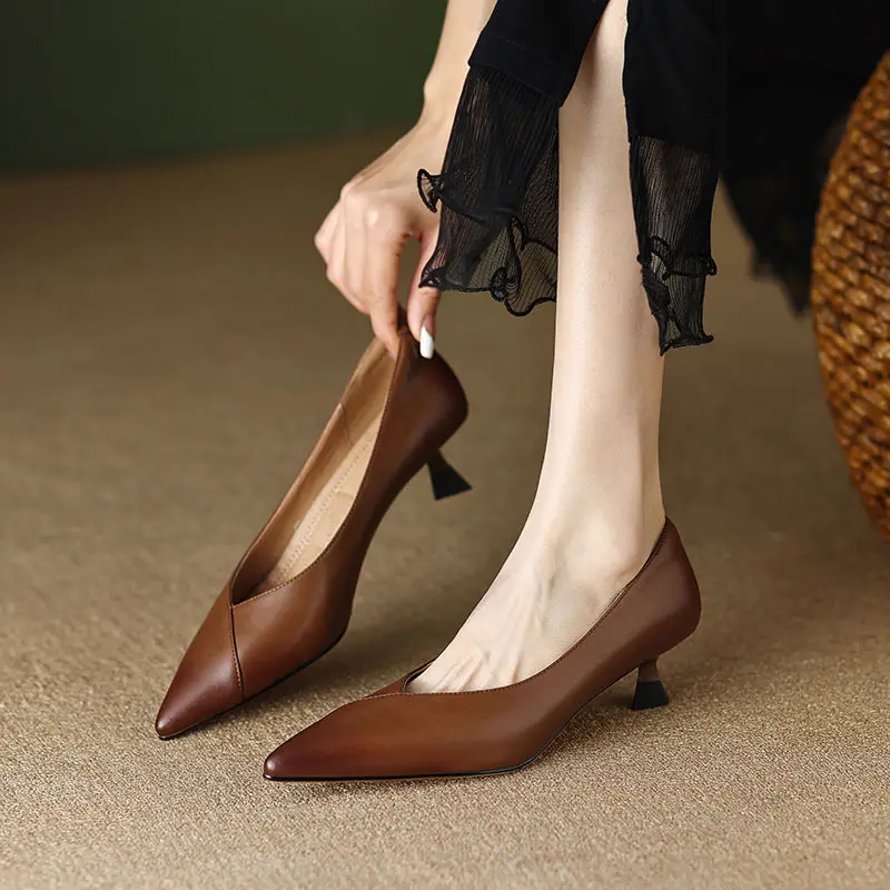 รองเท้าส้นสูงสแควร์ขนาดกลางสุภ - Women Shoes Quick Delivery บทวิจารณ์และราคา