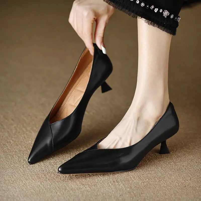 รองเท้าส้นสูงสแควร์ขนาดกลางสุภ - Women Shoes Quick Delivery บทวิจารณ์และราคา