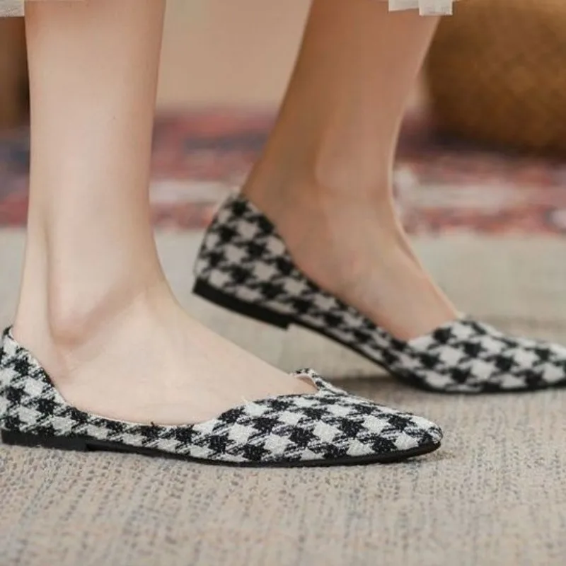 รองเท้าส้นเตี้ยแบบเรียบหรูสำหร - Women Shoes Quick Delivery บทวิจารณ์และราคา