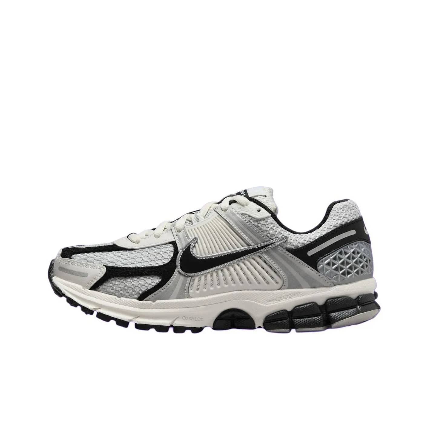 รองเท้าวิ่ง Nike Zoom Vomero 5 - Women Shoes Running Nike บทวิจารณ์และราคา