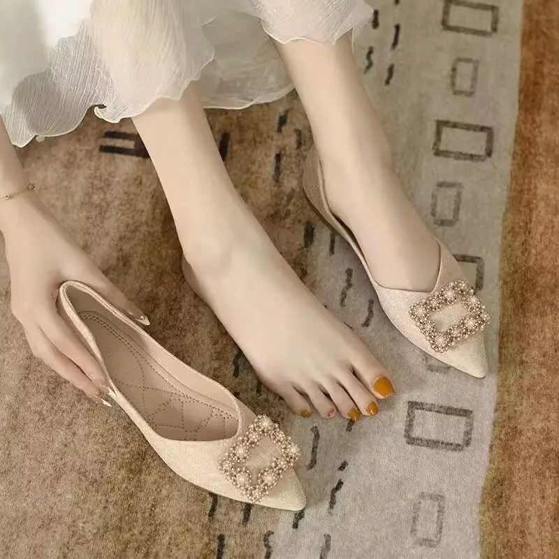 รองเท้าสุภาพสตรีแชมเปญหัวเข็มข - Women Shoes Quick Delivery บทวิจารณ์และราคา